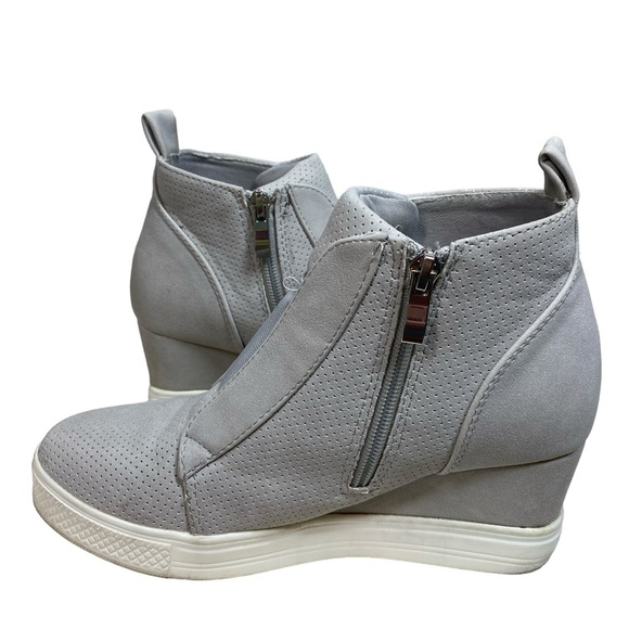 CCOCCI Zoey Wedge Sneaker Light Gray 7.5 Casual Side Zip Ankle Bootie - Picture 4 of 16